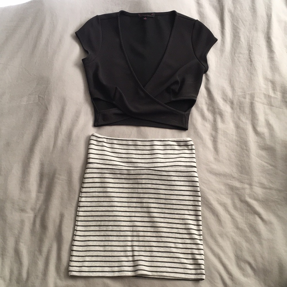 Forever 21 mini skirt + cute black crop top set